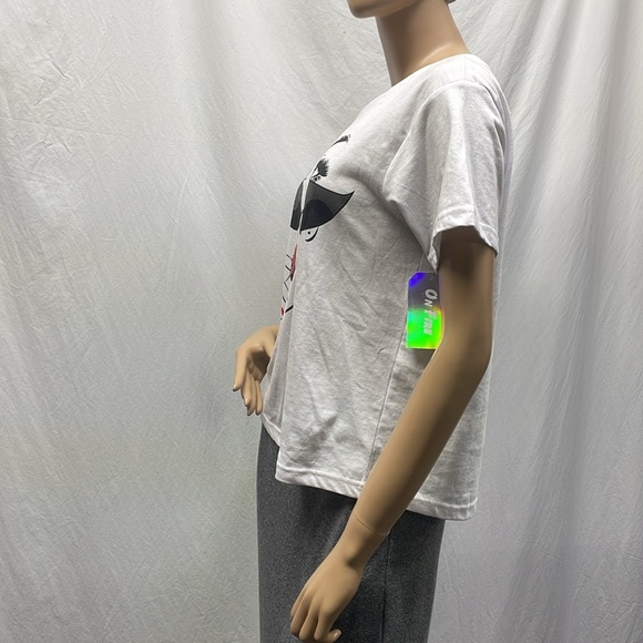 On Fire White Lady Face Short Sleeve Tee Shirt NWT - Picture 5 of 6